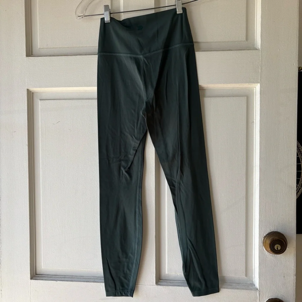 All in Motion Ultra High Rise 7/8 Leggings in Dark Green target xs